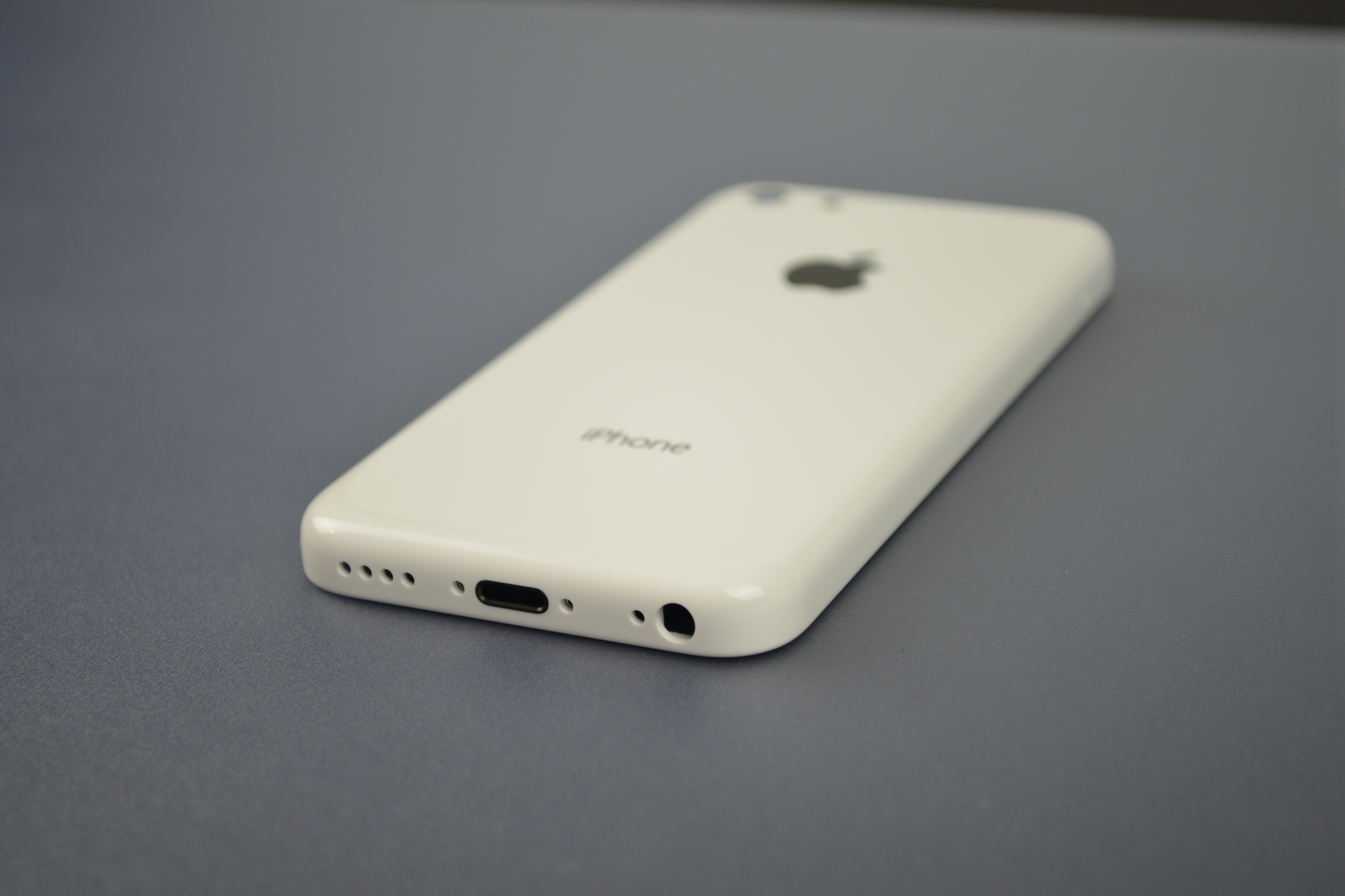 Айфон м5. Iphone 5c. Айфон 5 белый. Iphone 5s белый. Iphone 5c белый.
